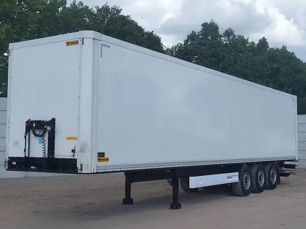 Box trailer